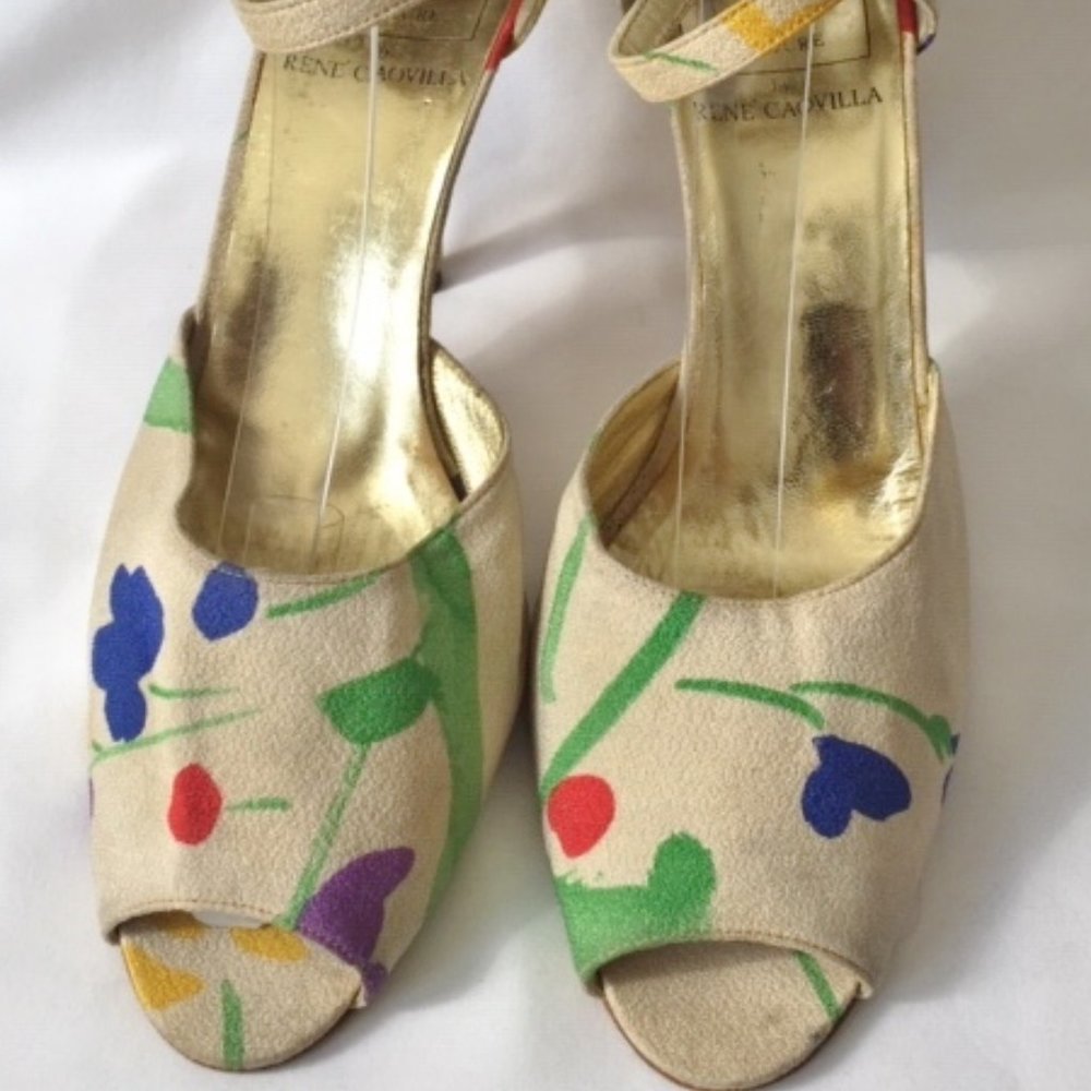 Vintage Valentino Garavani Couture Flower Heels - Picture 5 of 14